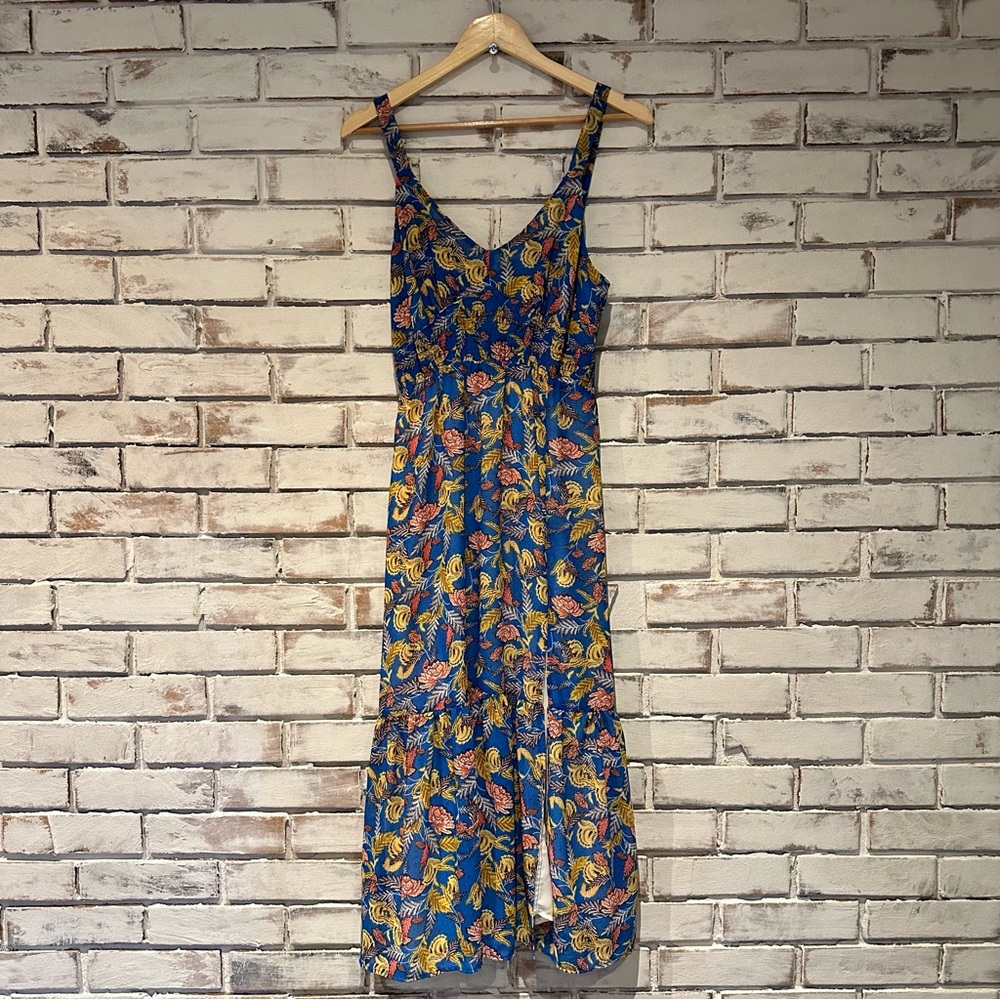 Black tape blue leaf pattern smocked midi dress size medium